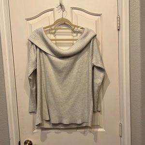 Banana republic off the shoulder off-white sweater
